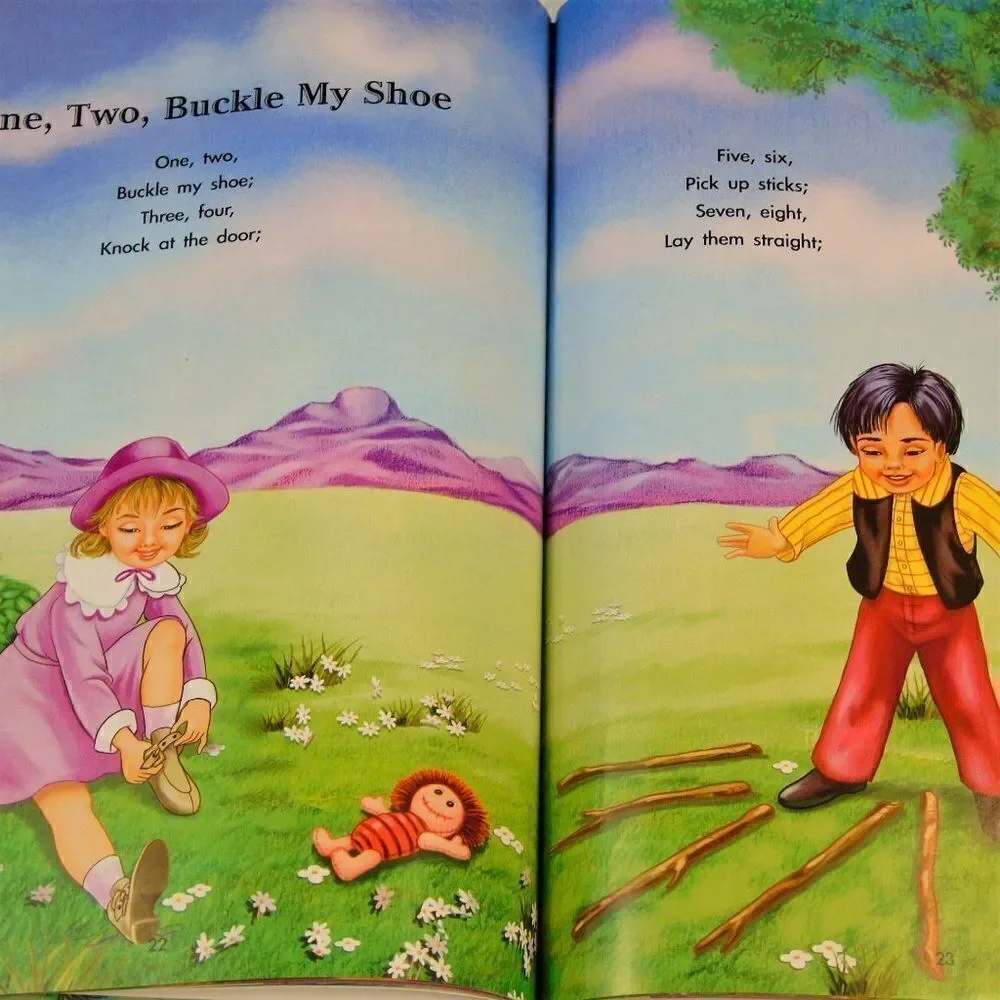 Hey Diddle Diddle and Other Best-loved Rhymes